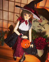 Ball-Jointed Doll Halloween Portrait